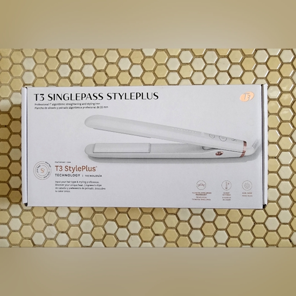 T3 SinglePass StylePlus+ 1" straightening and styling iron Model No. 77590